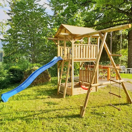 Ferienbungalow Mountain View Wood Spital am Pyhrn